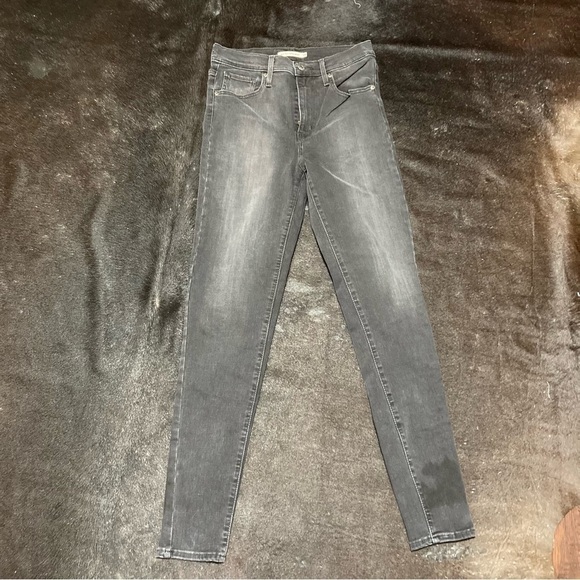 Levi’s® Mile High Super Skinny Jeans in size 28. - Picture 2 of 13